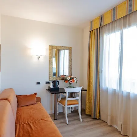 Fh55 Grand Mediterraneo 4* Florence