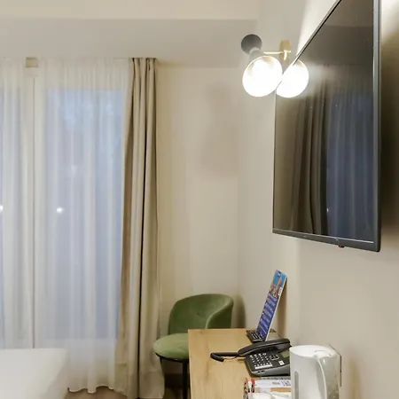 Отель Fh55 Grand Mediterraneo
